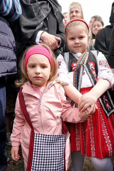 10_400x600.jpg