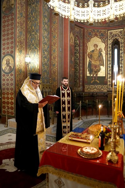 2_400x600.jpg