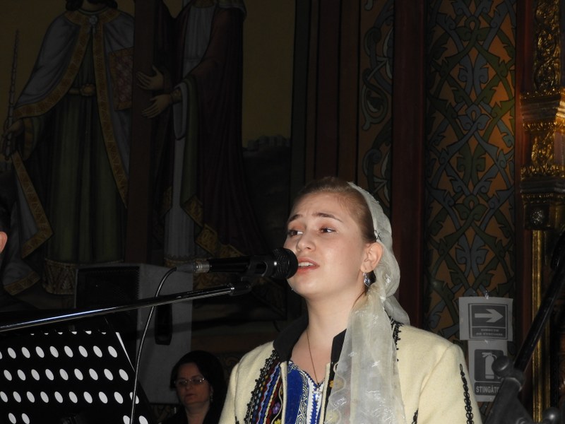 18_800x600.jpg
