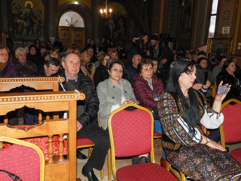 21_800x600.jpg