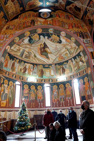 10_400x600.jpg