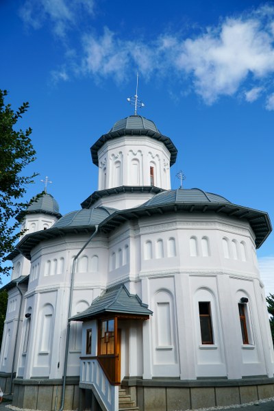 5_400x600.jpg