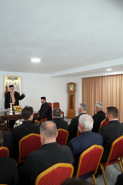 3_400x600.jpg