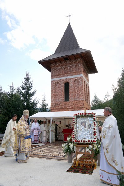 4_400x600.jpg