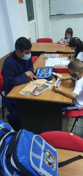 thumbnail_284x600.jpg