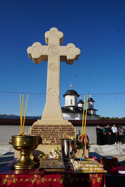 1_400x600.jpg