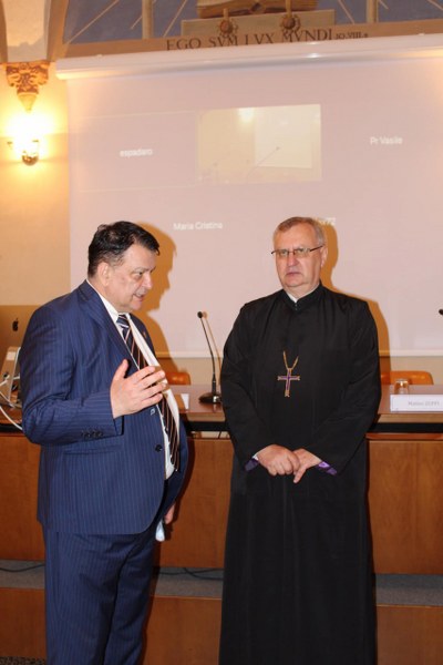 2_400x600.jpg