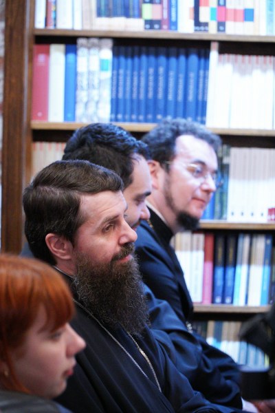 20_400x600.jpg