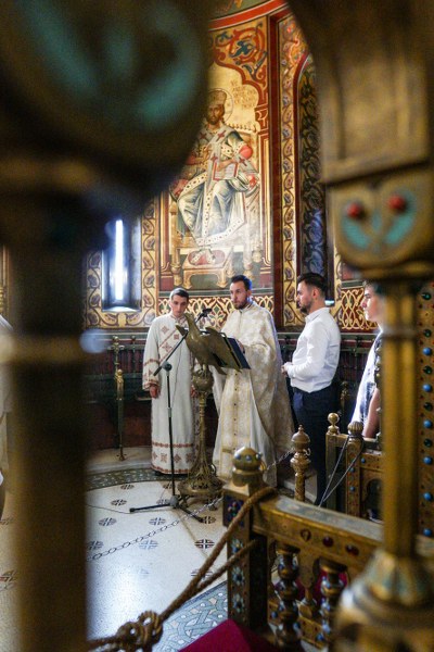 10_400x600.jpg