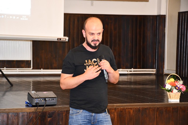 10_800x533.jpg