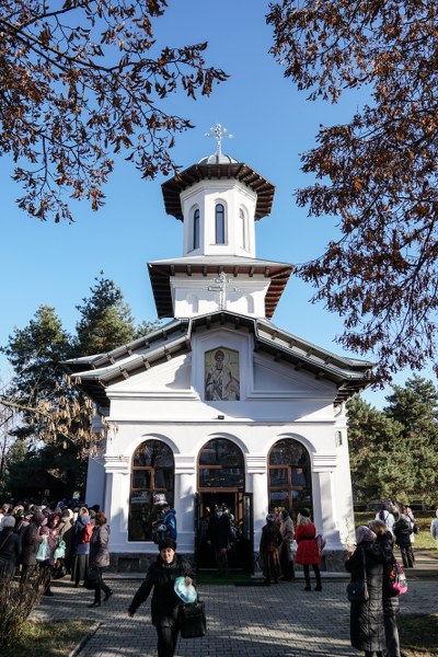 4_400x600.jpg