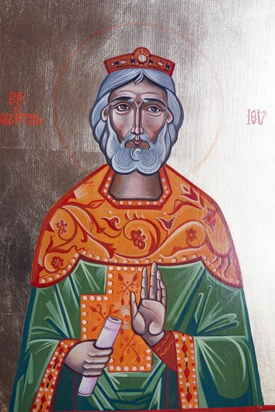 3_400x600.jpg