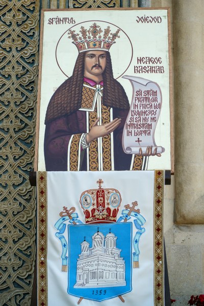 18_400x600.jpg