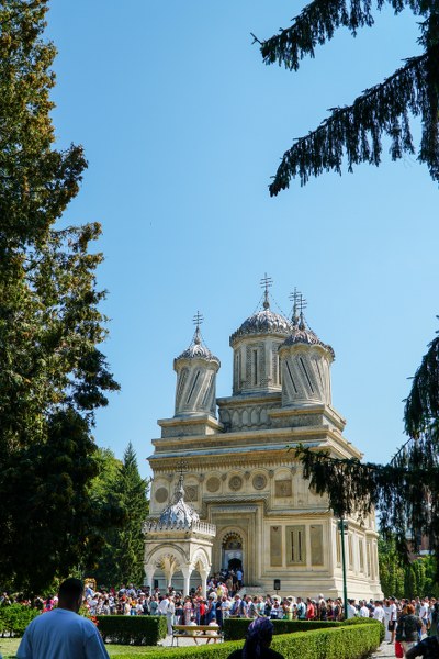 40_400x600.jpg