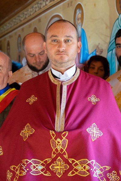 5_400x600.jpg