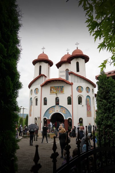 2_400x600.jpg
