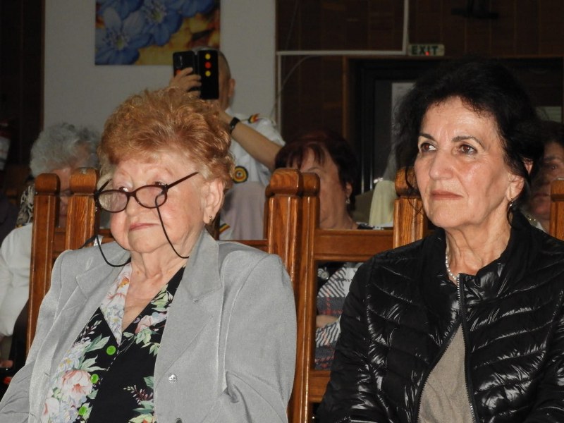 48_800x600.jpg