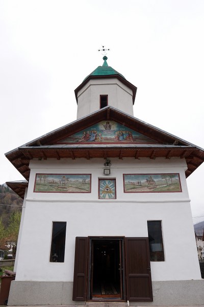 3_400x600.jpg