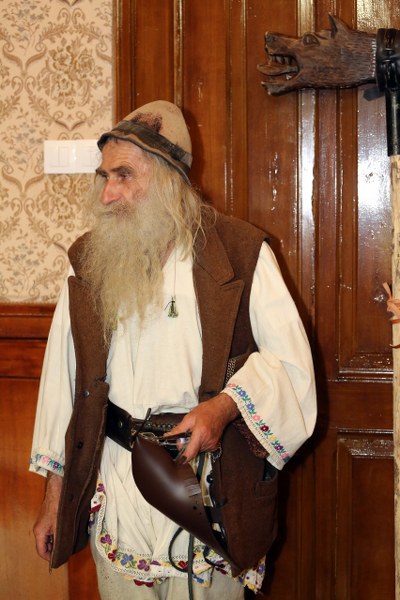 26_400x600.jpg