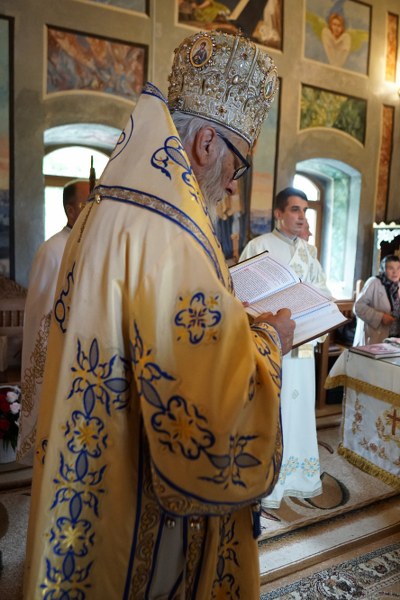 3_400x600.jpg