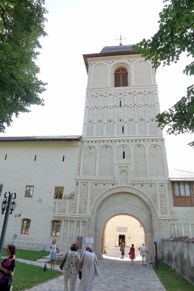 7_400x600.jpg