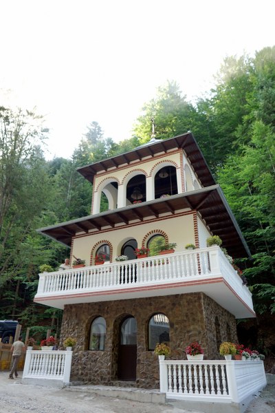 13_400x600.jpg