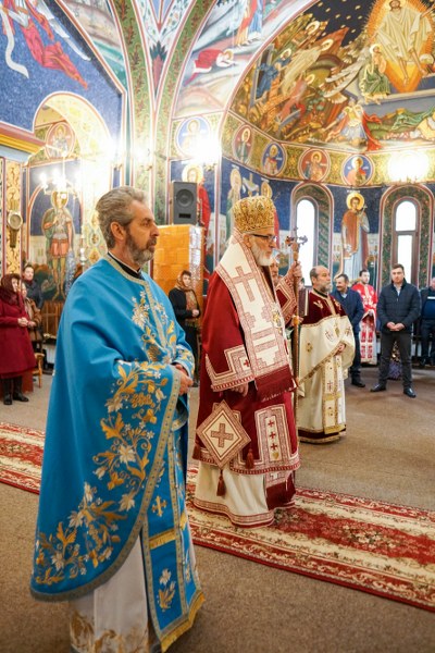 3_400x600.jpg