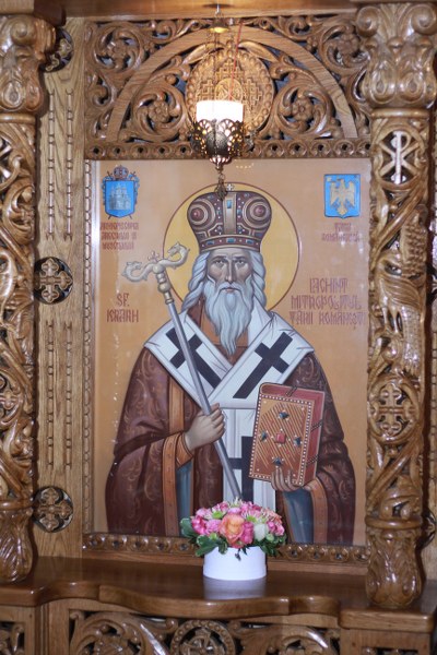 3_400x600.jpg