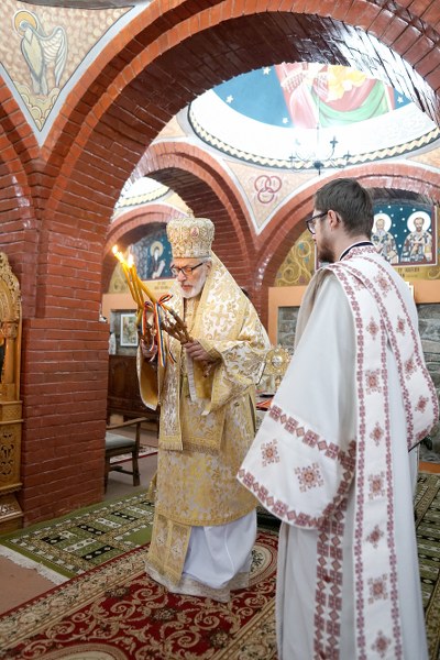 2_400x600.jpg
