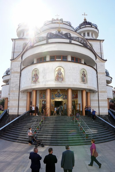 1_400x600.jpg