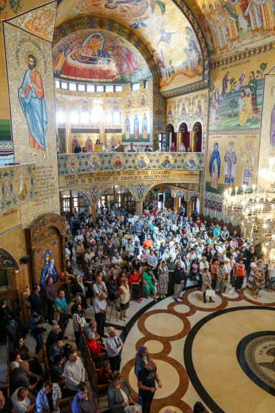 12_400x600.jpg